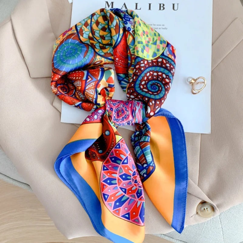 Foulard Femme Carré 70cm | Motifs Abstraits